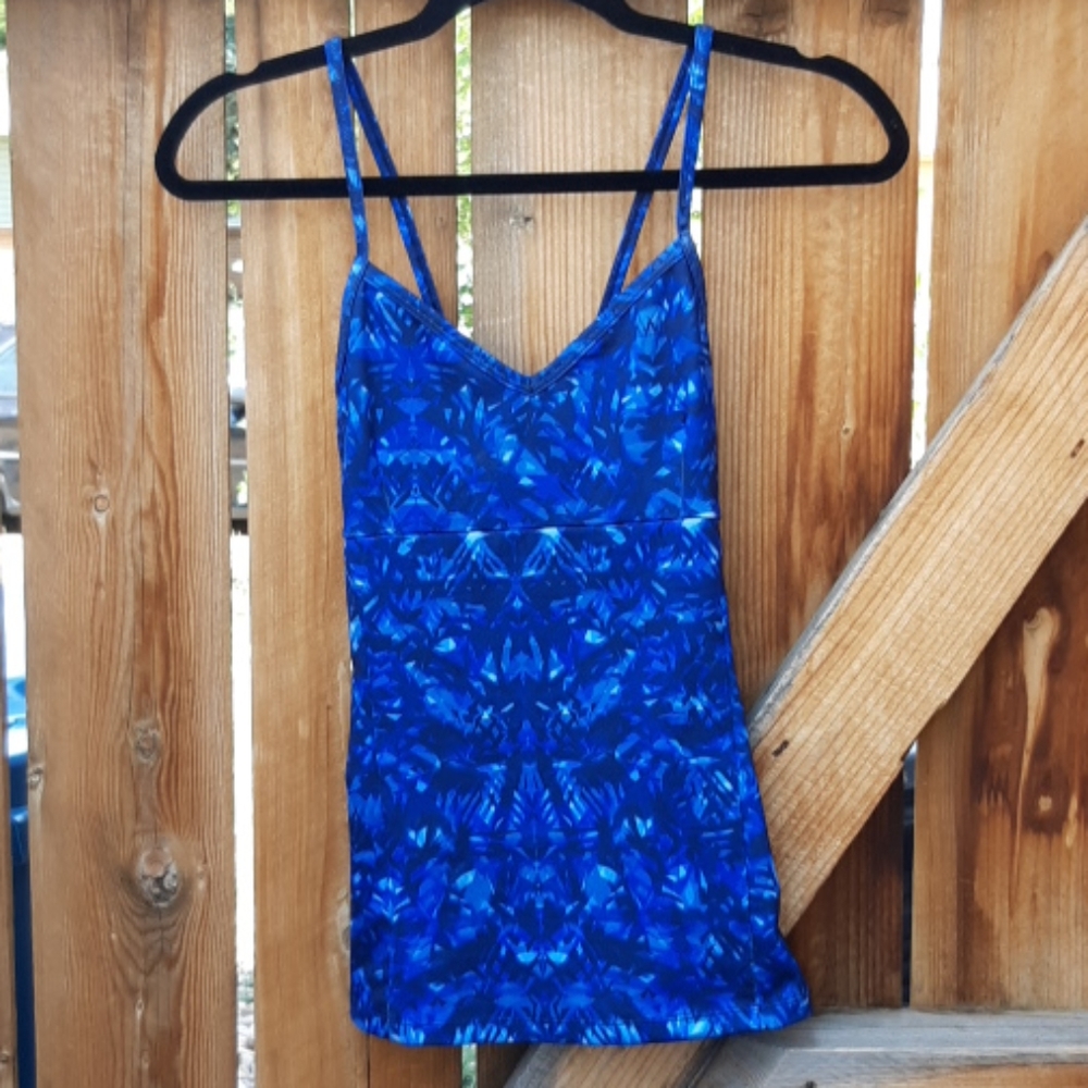 Alo yoga blue printed athletic workout tank top